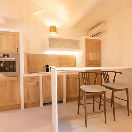 Pick A Flat's In Saint-tropez- Rue Du Portail Neuf * Saint-Tropez