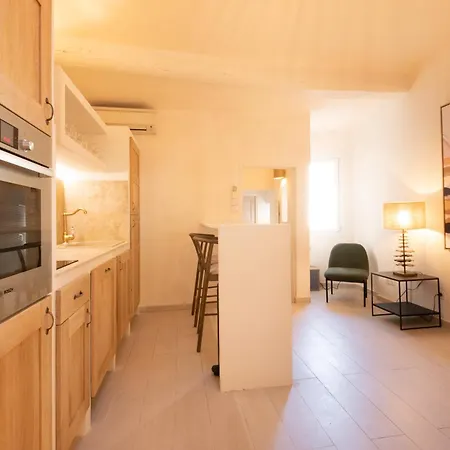 Pick A Flat's In Saint-tropez- Rue Du Portail Neuf